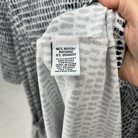 Habitat Clothes To Live In Travel Dress Size XXL Vneck Patterned Pockets Comfort - Picture 6 of 11